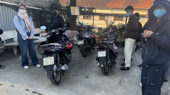 Thuê xe máy Đà Lạt đường Hùng Vương — Văn Phú
